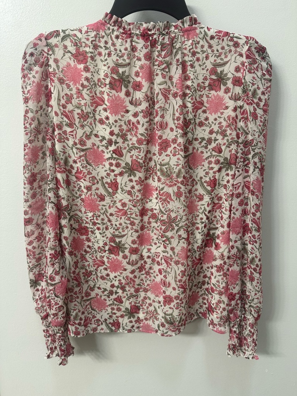 CeCe Floral Blouse Size Small Smocked Sleeve V-Neck Lined Boho Romantic Top - Picture 4 of 10